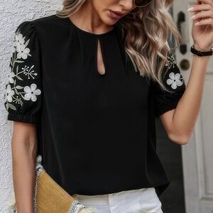 Floral Keyhole Neckline Loose Puff Sleeve Blouse